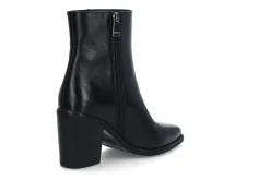 STOCKHOLM DESIGN GROUP Boots & Stövlar > Elegant läderstövlett Svart