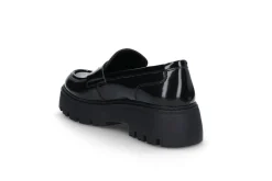 UNIFIED Loafers ><noscript><img data-lazyloaded=