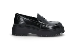 UNIFIED Loafers ><noscript><img data-lazyloaded=