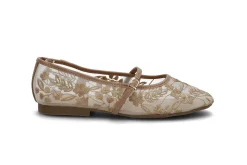 UNIFIED Ballerina ><noscript><img data-lazyloaded=