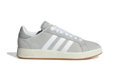 ADIDAS Sneakers ><noscript><img data-lazyloaded=