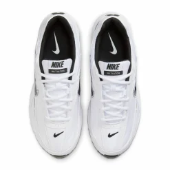 NIKE Sneakers ><noscript><img data-lazyloaded=