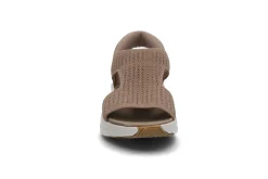 SKECHERS Sandaler & Flip-Flops ><noscript><img data-lazyloaded=