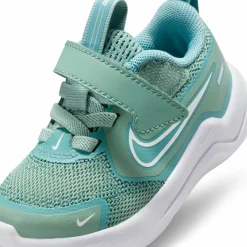 NIKE Sneakers & Joggingskor ><noscript><img data-lazyloaded=