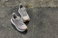 OKAKI Sneakers|Fritidsskor ><noscript><img data-lazyloaded=