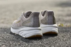 OKAKI Sneakers|Fritidsskor ><noscript><img data-lazyloaded=