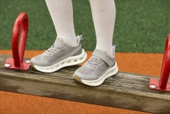 OKAKI Sneakers & Joggingskor|Sneakers & Joggingskor ><noscript><img data-lazyloaded=