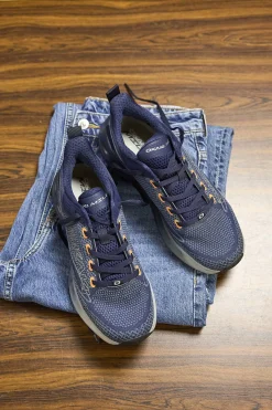 OKAKI Sneakers|Fritidsskor ><noscript><img data-lazyloaded=