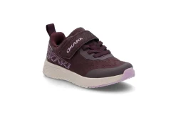 OKAKI Sneakers & Joggingskor > Toby Rosa