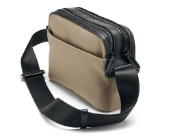 UNIFIED Väskor > Praktisk crossbody-väska Brun