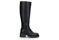 UNIFIED Boots & Stövlar ><noscript><img data-lazyloaded=