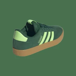 ADIDAS Sneakers ><noscript><img data-lazyloaded=
